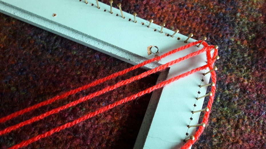 How to Weave on a Pin Loom